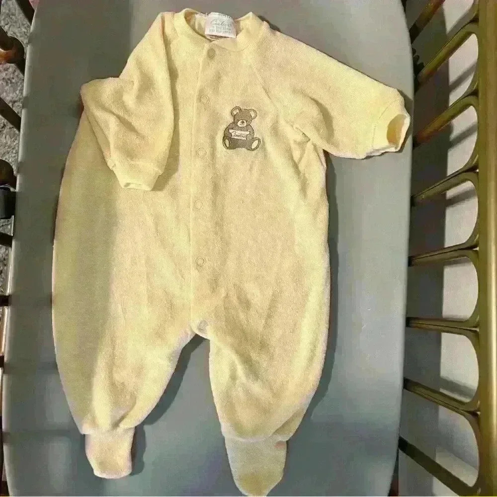 Vintage unisex yellow carters sleeper with teddy bear detail. - Picture 2 of 4